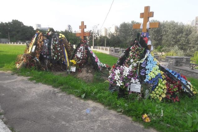 'Бабло побеждает?' В Киеве разгорелся скандал из-за захоронений на элитном кладбище