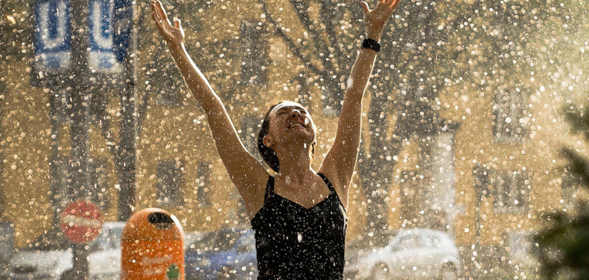 В Україну повертаються спека і дощі: прогноз до кінця тижня