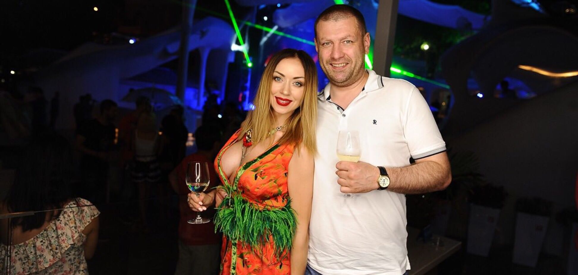VALEVSKAYA отметила 15-летний юбилей свадьбы с мужем