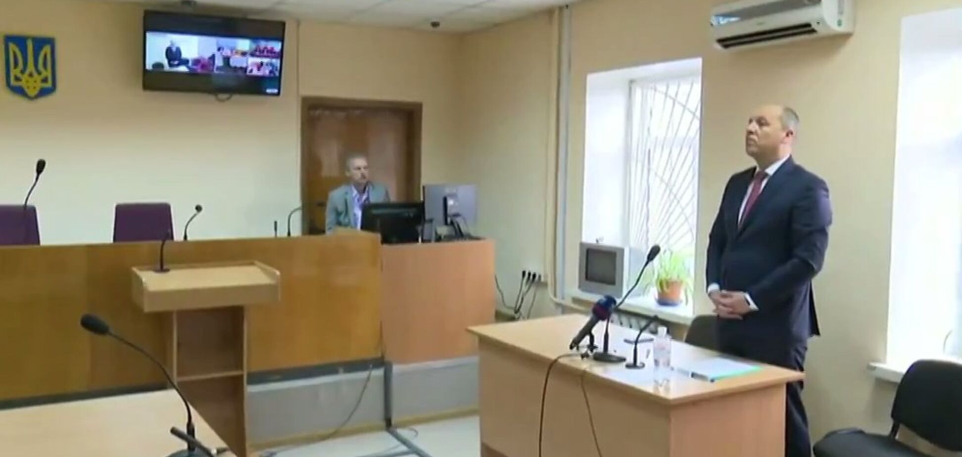 'По сценарию Медведчука': подробности переговоров с террористами 'ЛНР'