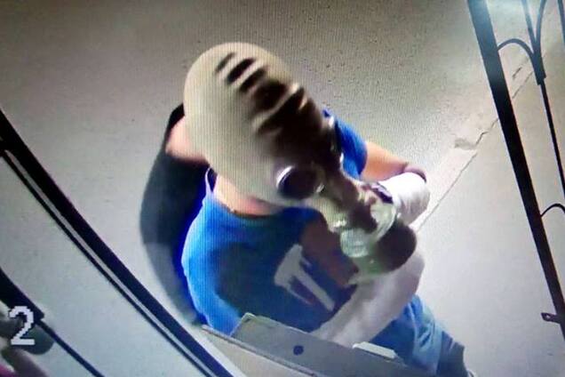 'Знак солідарності': у Харкові рознесли офіс ЛГБТ-спільноти