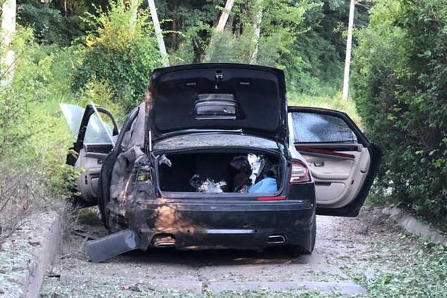 В Харькове взорвали машину директора фармфабрики: все подробности