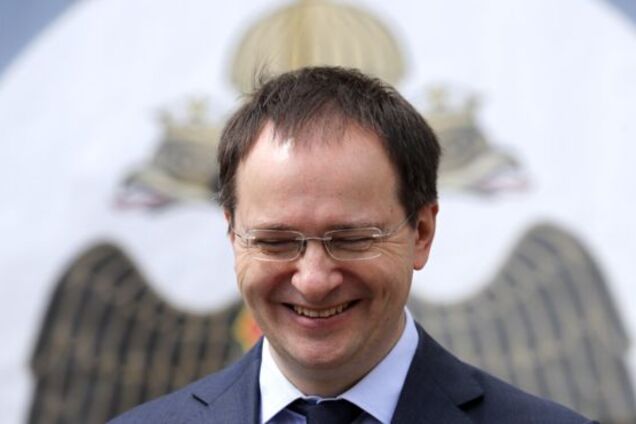 Главное, чтоб лоб не разбил! В сети высмеяли 'молитву' за российских футболистов