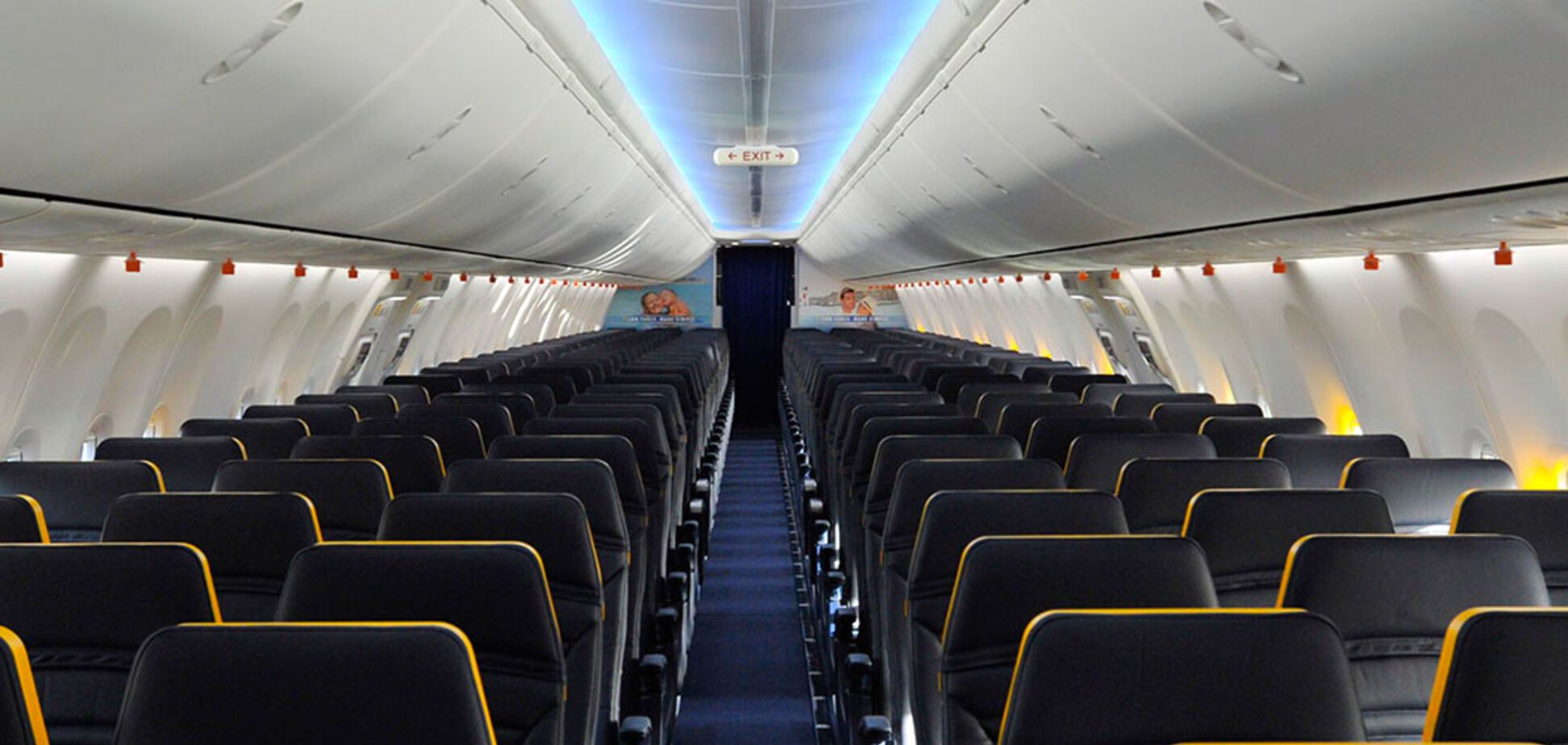 Популярна бюджетна авіакомпанія оголосила масовий страйк в країнах Європи