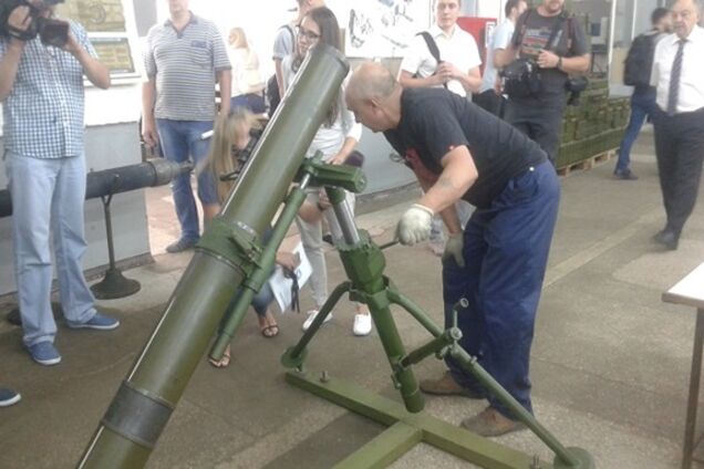 120-мм миномет 'Молот'