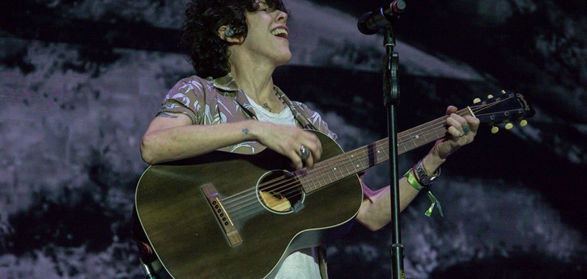 В Киеве выступила LP: эксклюзивные фото и видео