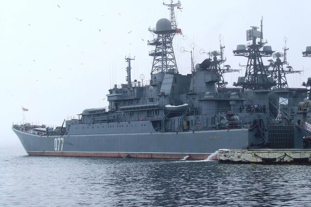 В России произошло ЧП с большим десантным кораблем