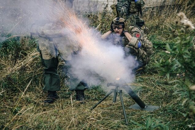 Взрыв миномета 'Молот'