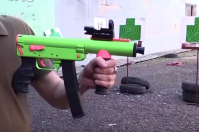 'Из секс-шопа Захарченко': сеть рассмешило новое оружие 'ДНР'