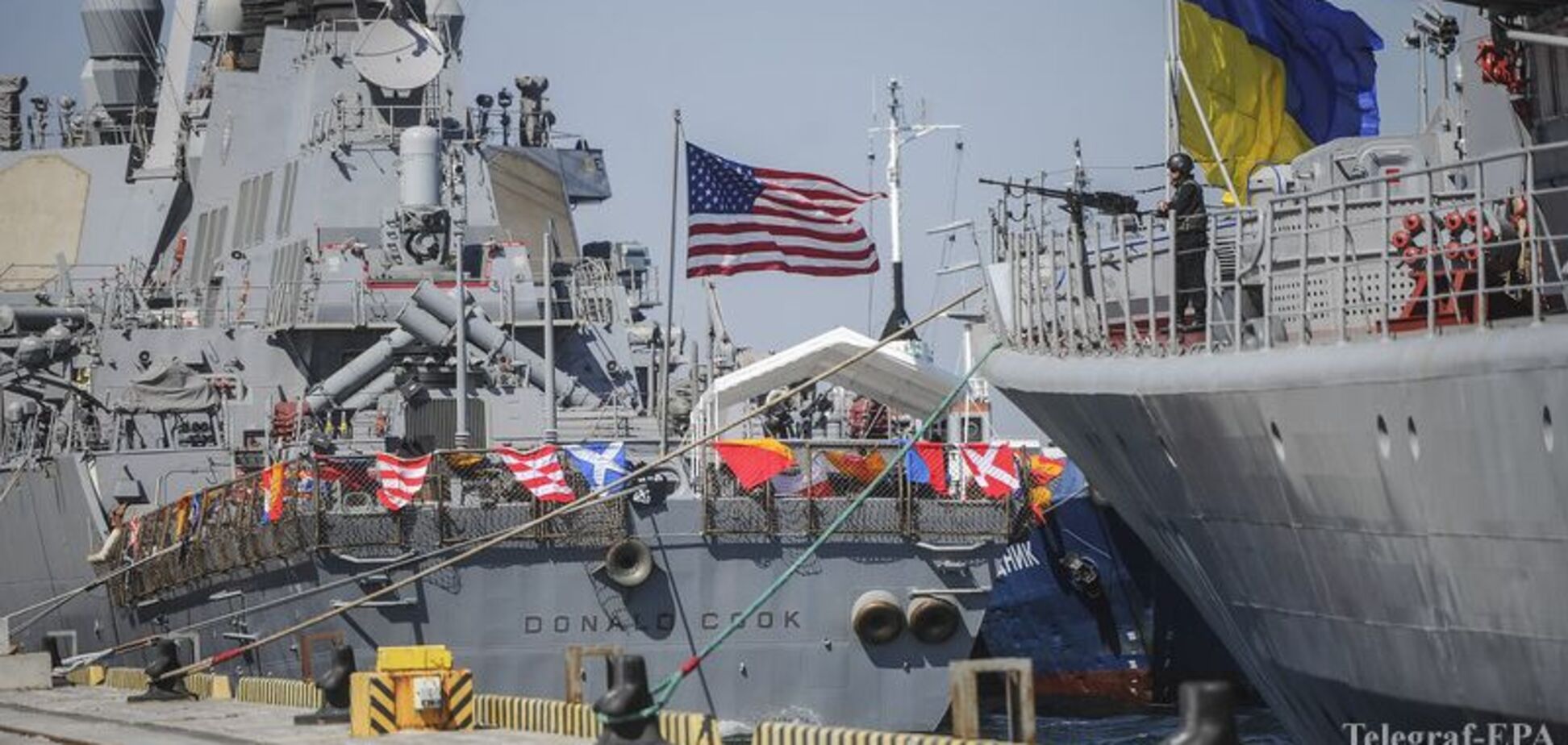 Кораблі і літаки США в Одесі: з'явилася реакція Росії
