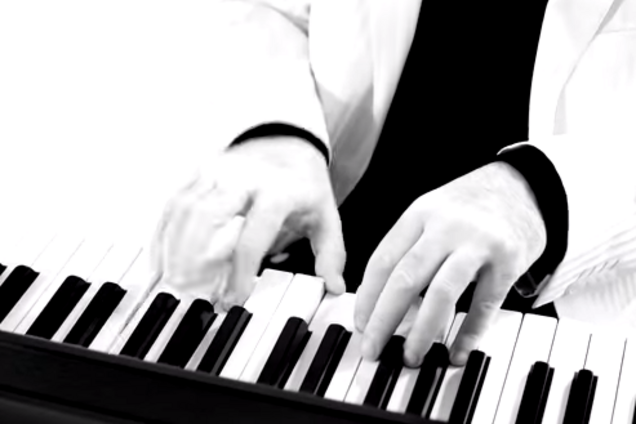 Игра на пианино