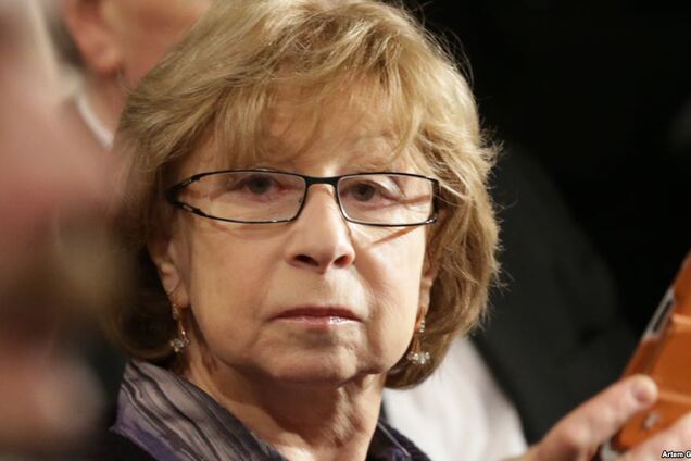 Лия Ахеджакова