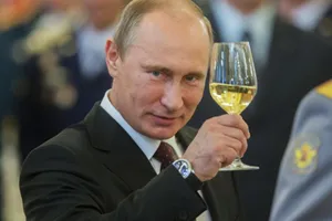 Володимир Путін шампанське
