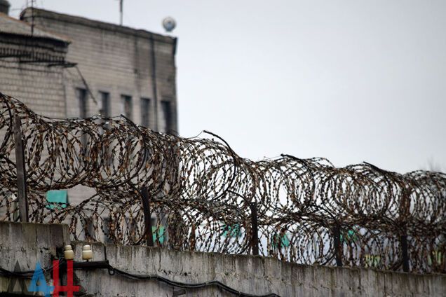 Тюрьмы и пытки: в 'ЛДНР' организовали бизнес на россиянах