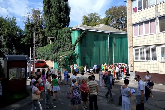 В Киеве 'заминировали' Высший совет правосудия. Фотофакт