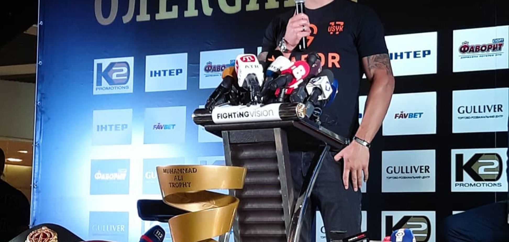 Уничтожил бы лгунов и все оружие в мире - Усик