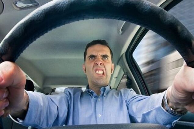 В Киеве водитель Uber жестоко избил знакомую Шимкива