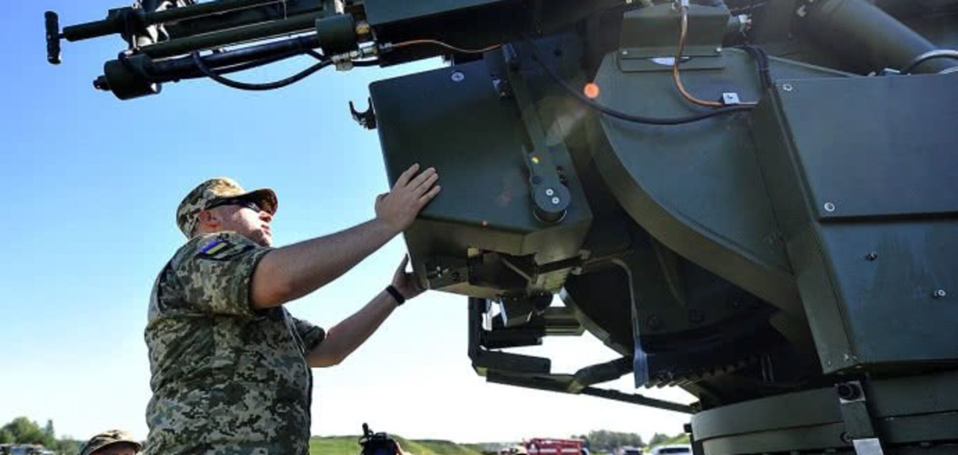 'У Росії такої немає': Турчинов показав нову потужну зброю