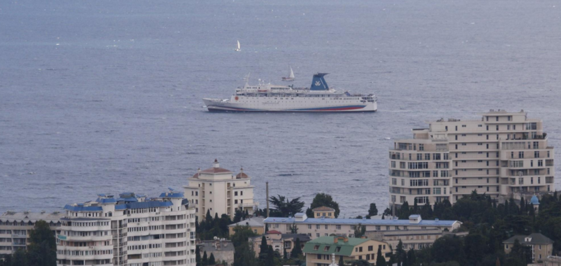 Многострадальный лайнер Путина опять оскандалился в Крыму: что произошло