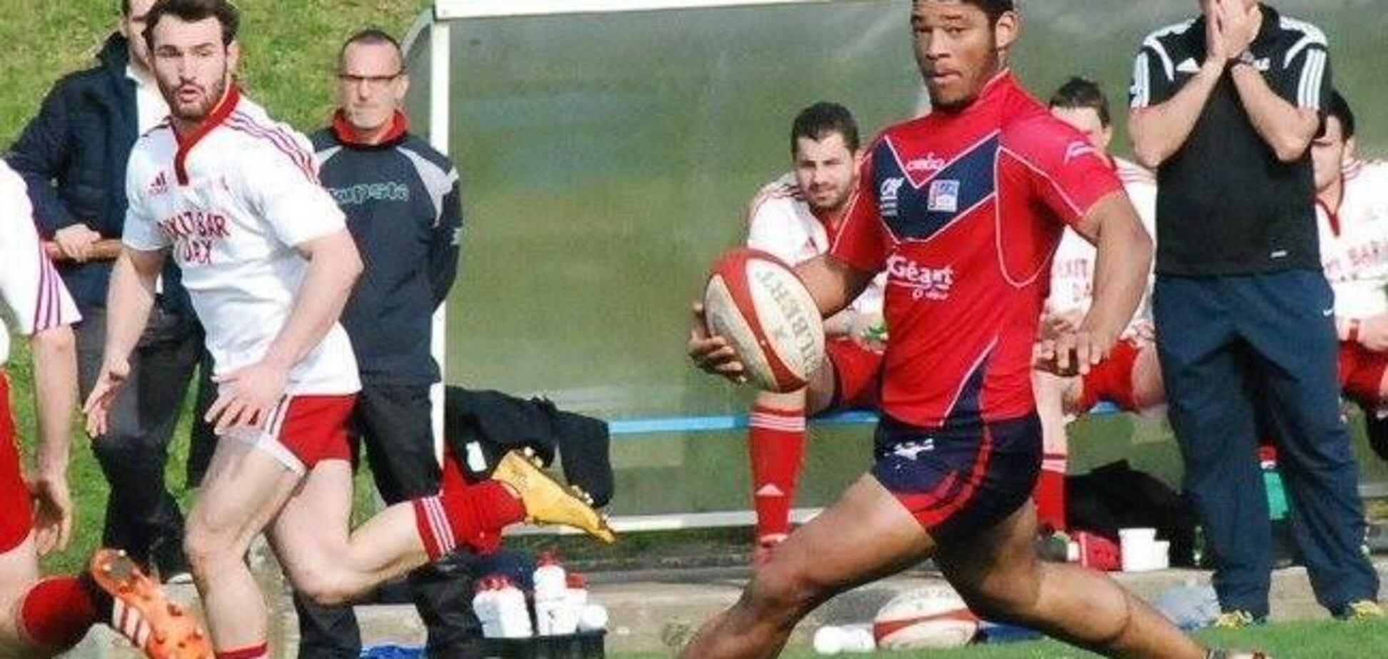 Гравець збірної Франції вдарився головою і помер в роздягальні