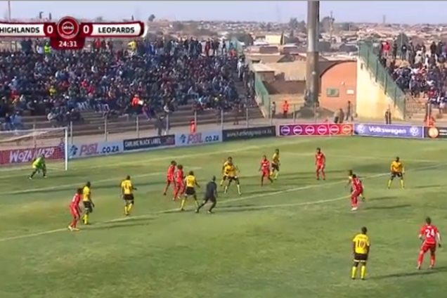 Удар года! Футболист из ЮАР забил фантастический гол шведой