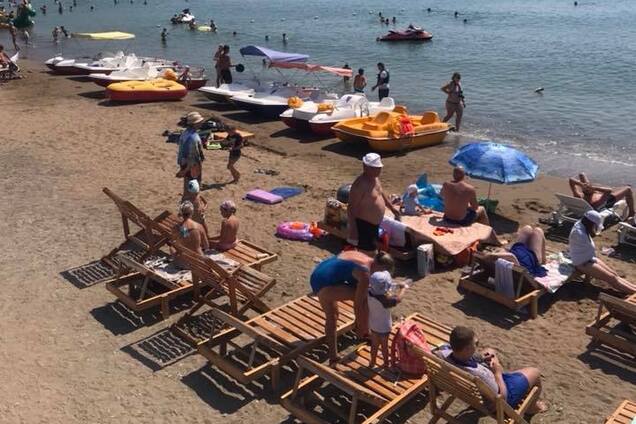 Это позор! В сети показали, как Россия уничтожает курорт в Крыму. Фото и видео