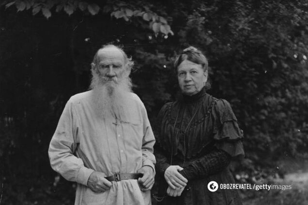 'Это вообще на русском?' В сети посмеялись над особенностью Льва Толстого