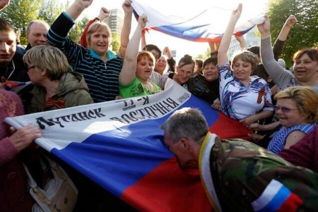 Это типа не мы, луганские, выбрали Кучму, а потом зека на позор всей Украине