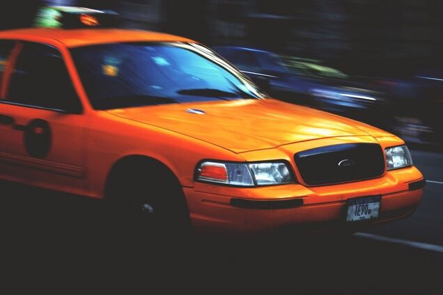 Беспредел таксистов: глава профсоюза раскрыл секреты 'самого дешевого рынка'