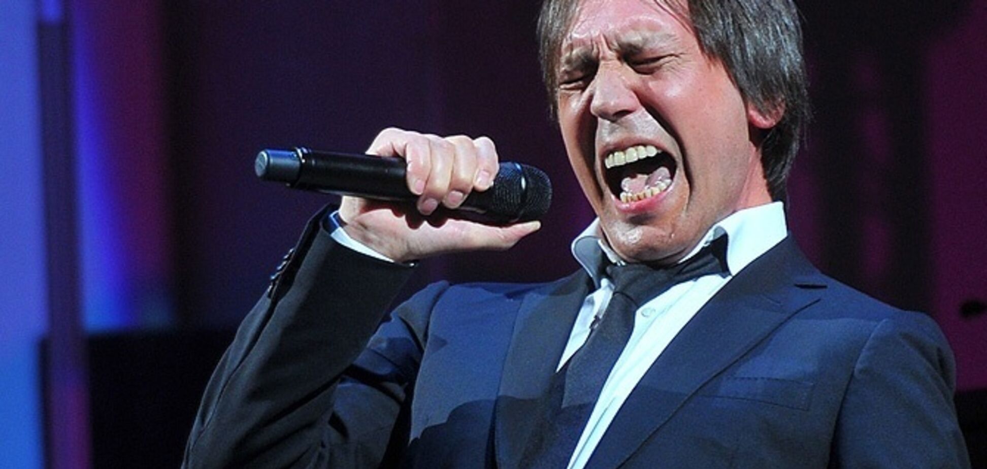 Известный певец в России тяжело болен: появились новые подробности