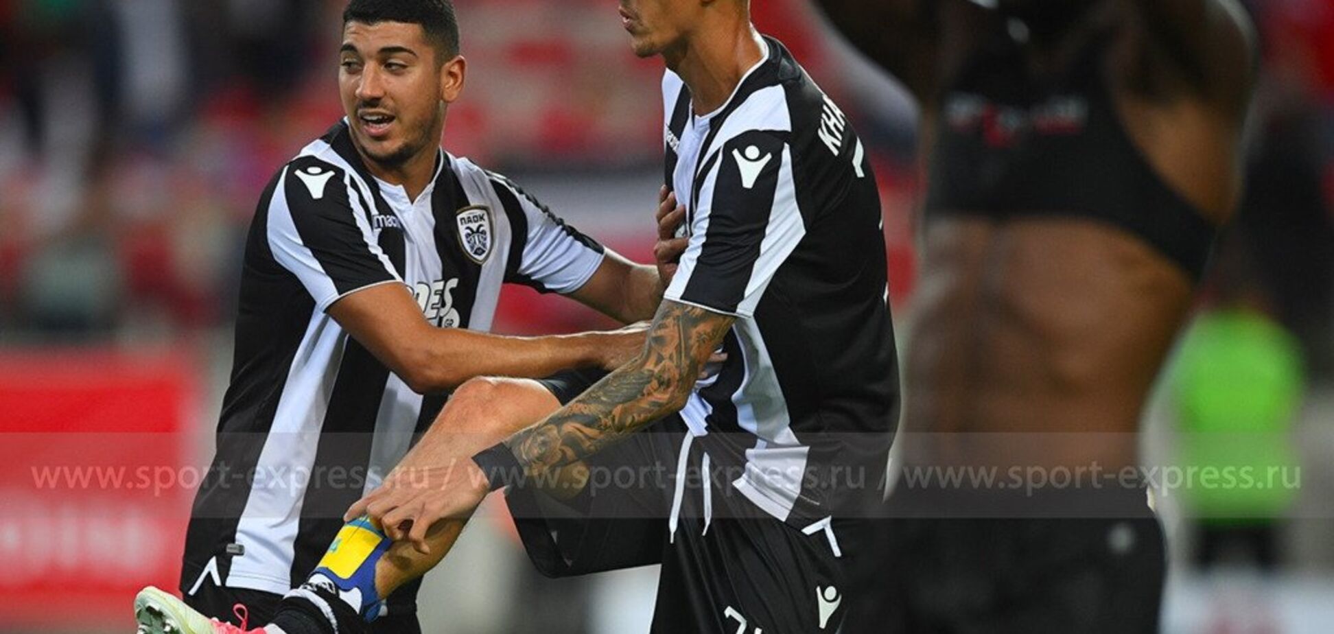 Хачериди показал на матче Лиги чемпионов в Москве флаг Украины