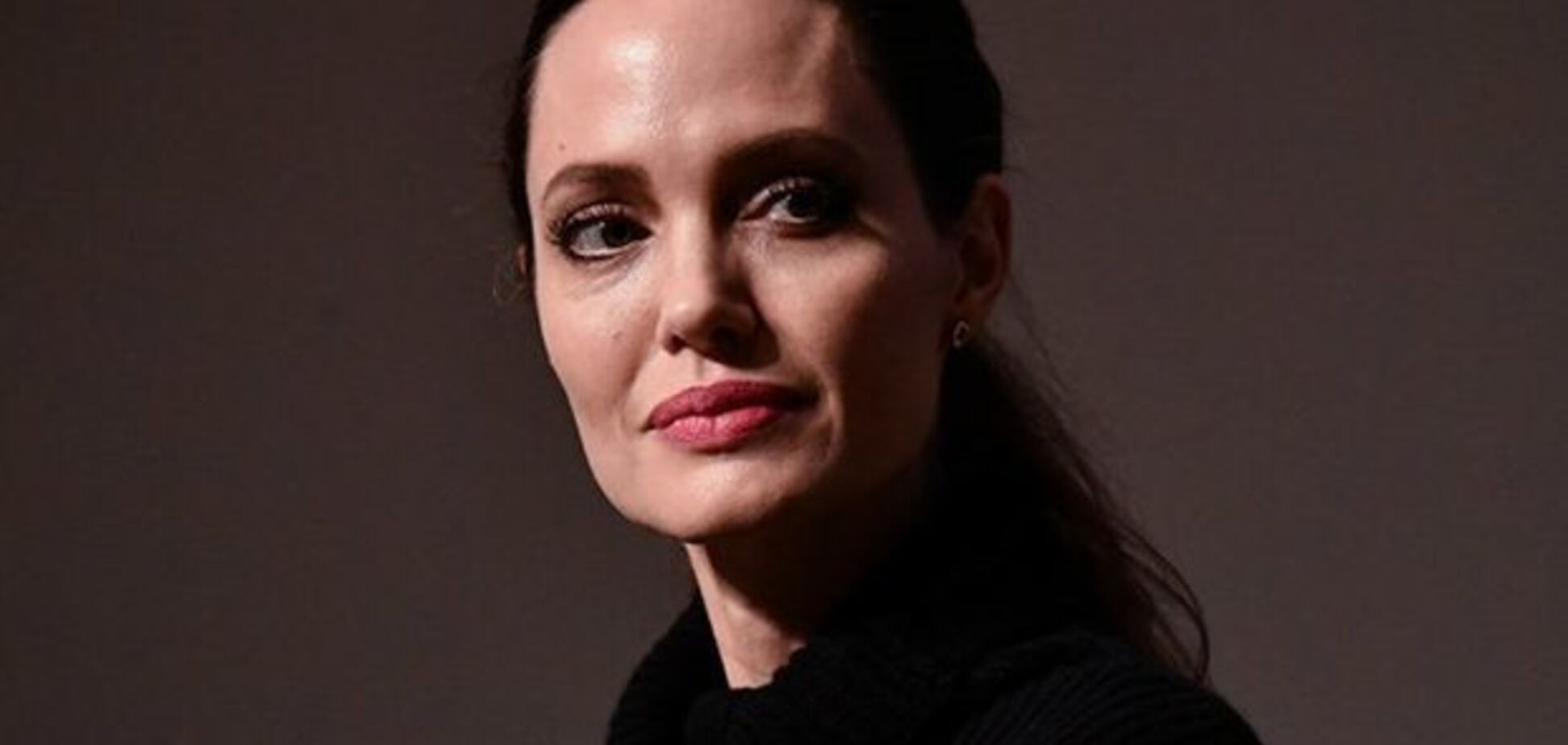 Уже выписали? Анджелину Джоли засекли в городе после слухов о дурдоме