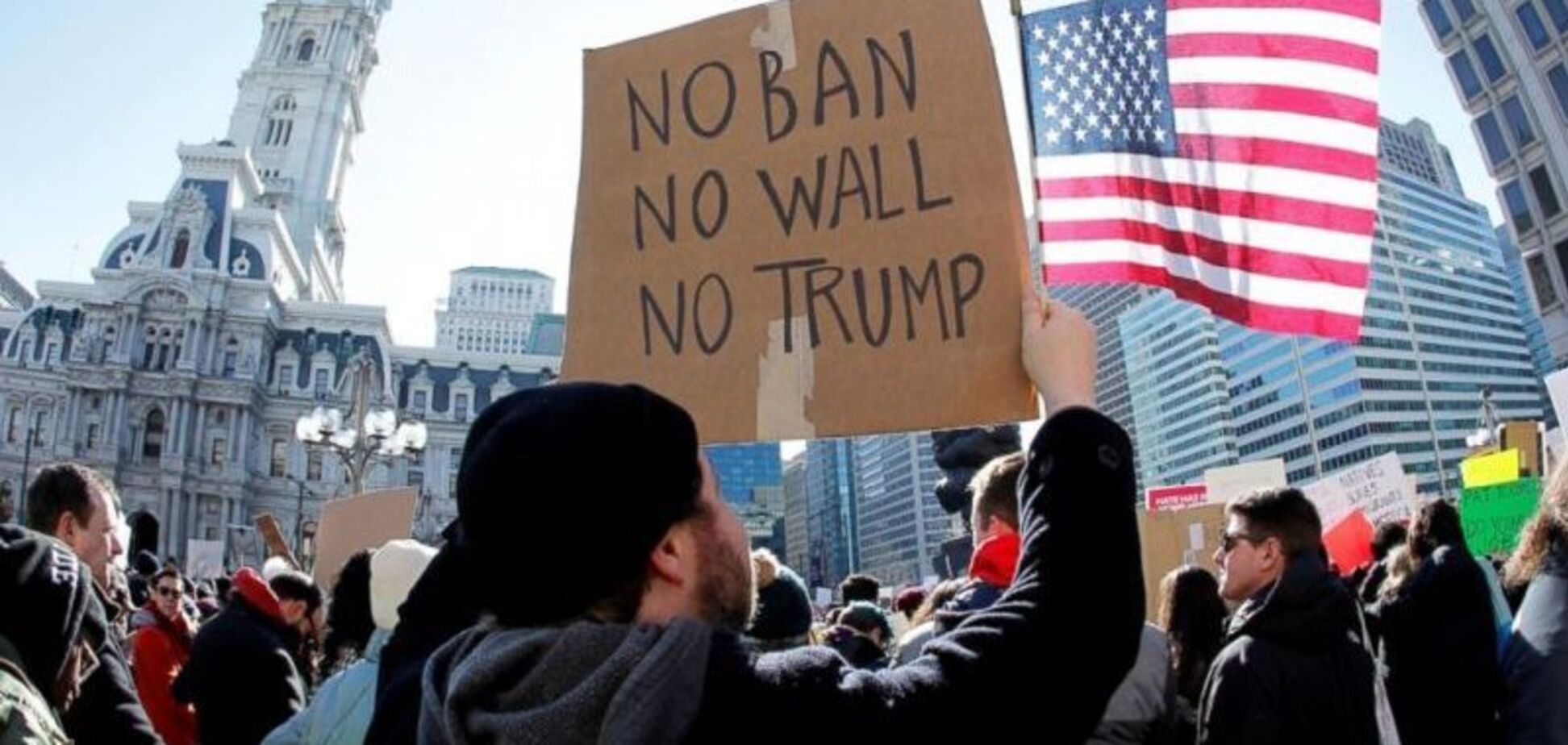 Оппозиция в России и США: сходства и отличия