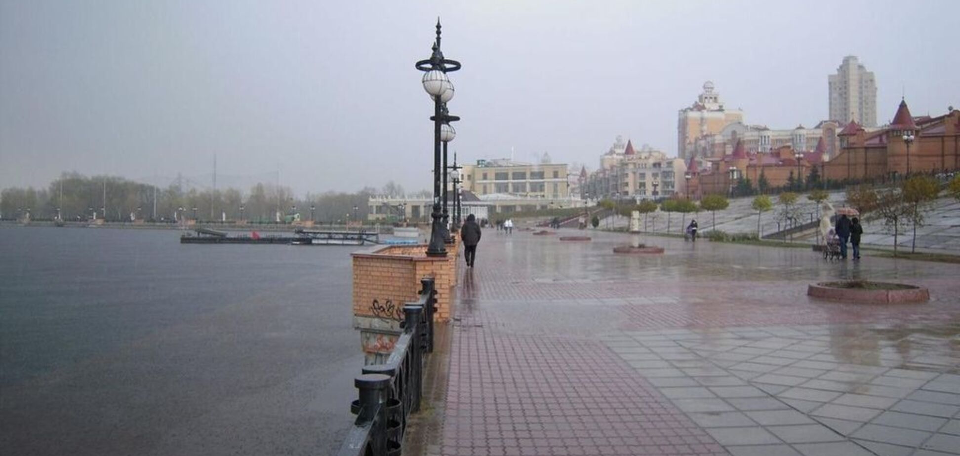 Готовьтесь к затяжным дождям: синоптики дали прогноз погоды по Киеву