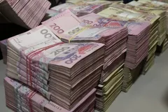 Цинічні схеми: як українців розводять на мільярди
