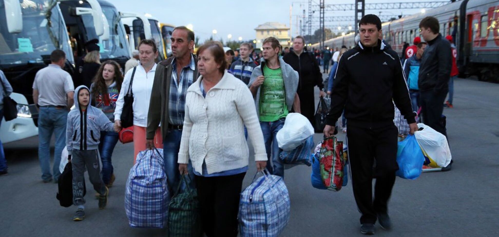 Украинцы ринулись на заработки в Россию: появилась пугающая статистика