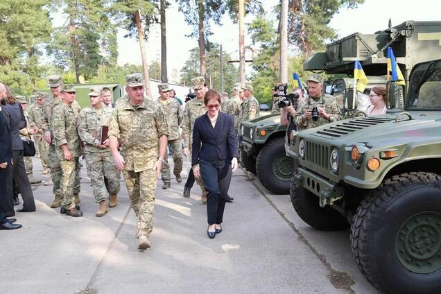 США передали на Донбас надпотужну зброю: з'явилися фото