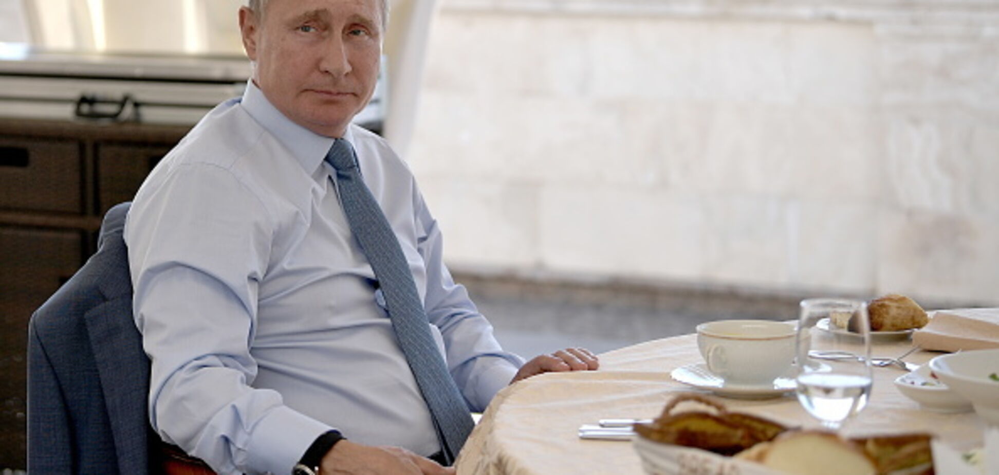 'Не мог держать в секрете': всплыли детали скандальной свадьбы с Путиным в Австрии