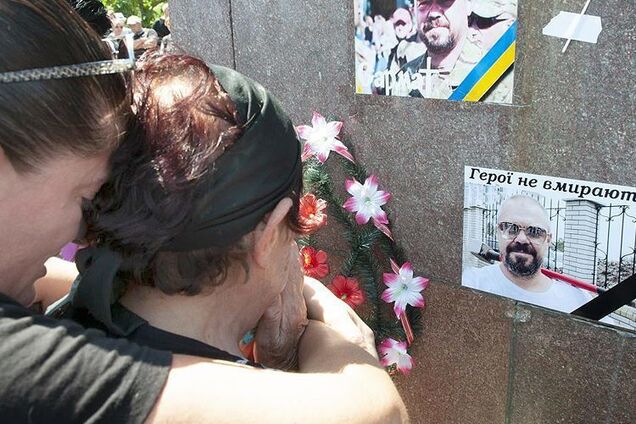 'Я смотрел в глаза убийцы': очевидец расстрела 'Сармата' о странностях нападения и врагах АТОшника