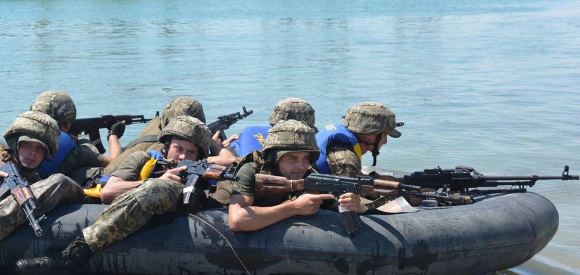 Десантировались и 'взяли' порт: в сети показали успех украинских морпехов