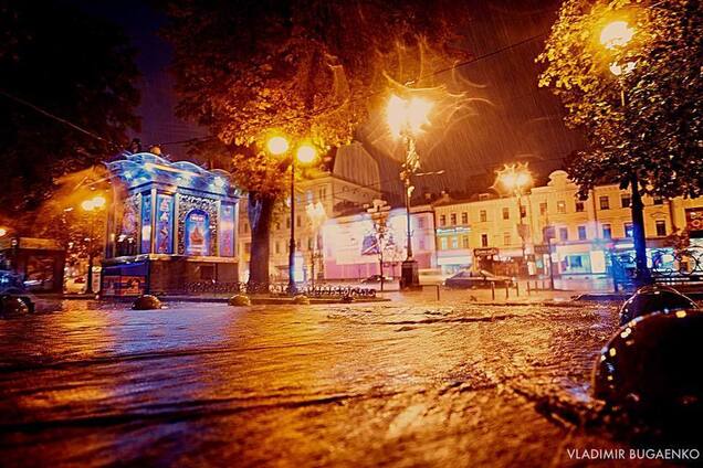 'Топило всегда!' В сети показали исторические фото 'поплывшего' Киева