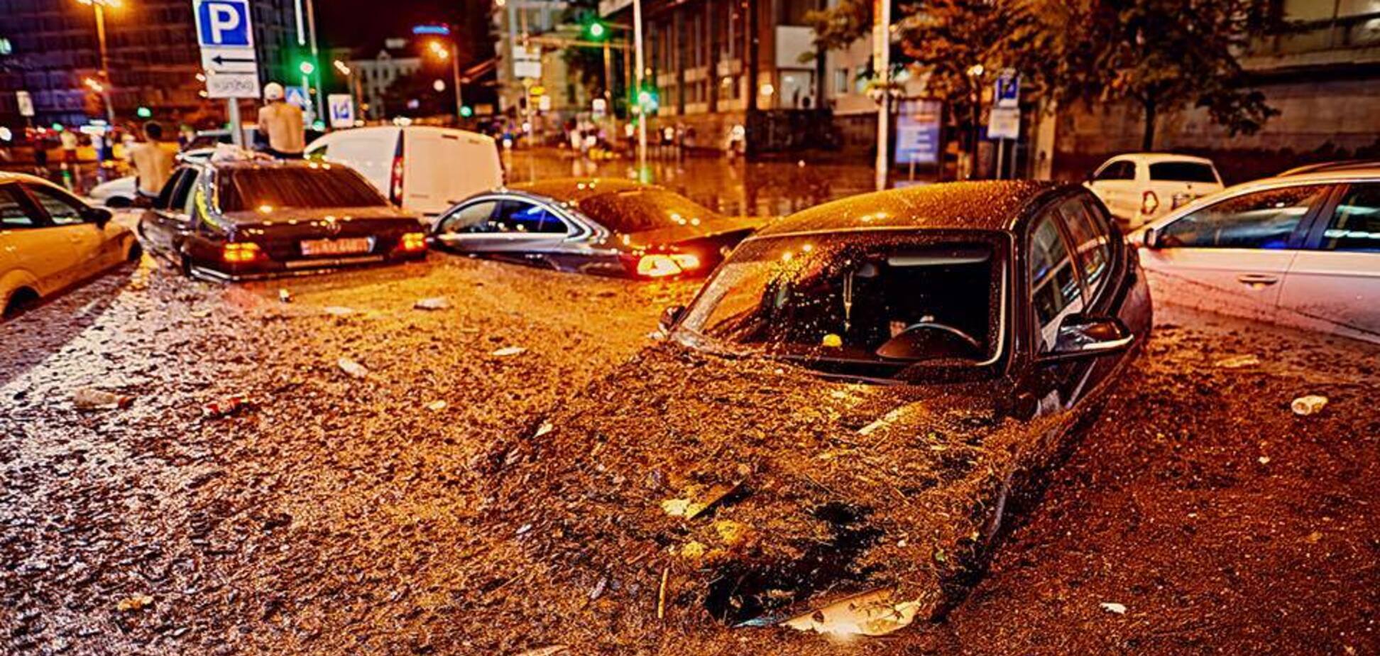 'Месть Вселенной!' Появились апокалиптические фото потопа в Киеве