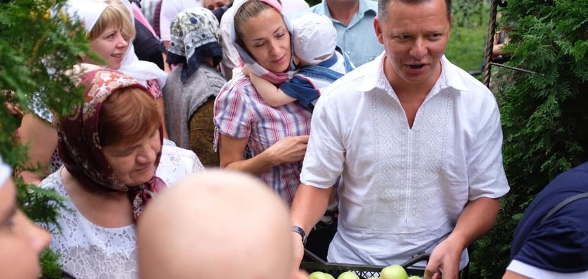 'Нагодуємо весь світ!' Ляшко привітав українців із Яблучним Спасом