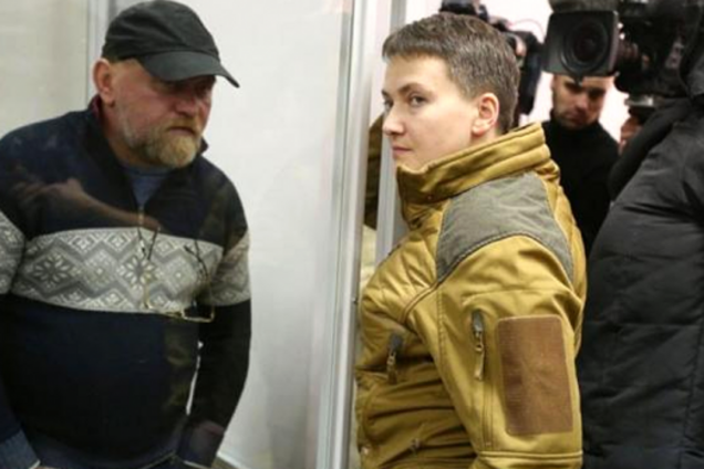 Справа Савченко: слідство отримало всі докази і продемонструвало зброю