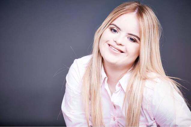 Модель с синдромом Дауна выиграла престижный конкурс красоты: ее фото