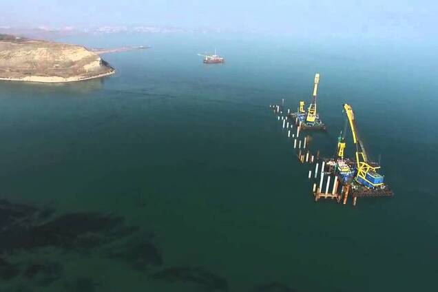 Росія повністю закрила Керченську протоку для України