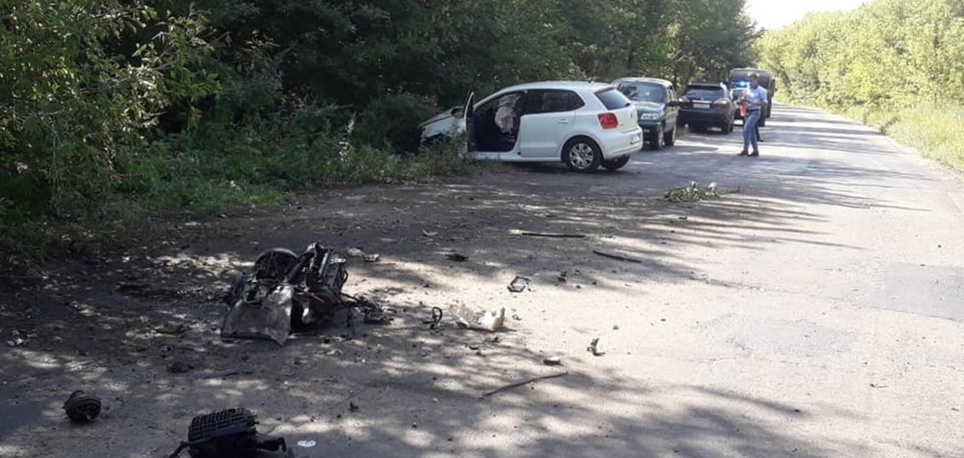 Віз Нелю Штепу й Ірму Крат: водія скандальних українок зіштовхнули вантажівкою з траси. Фоторепортаж із місця ДТП