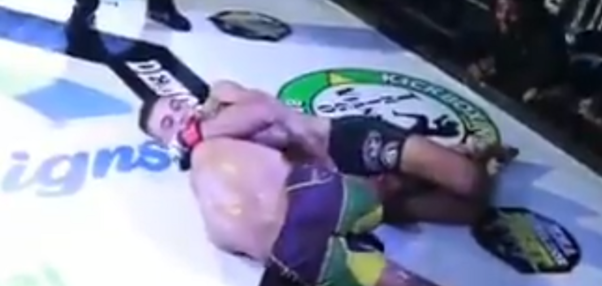 'Начались судороги': судья минуту смотрел, как умирает боец