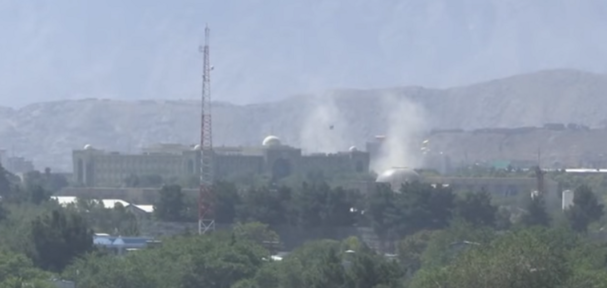 В Кабуле нанесли ракетный удар по дворцу президента 