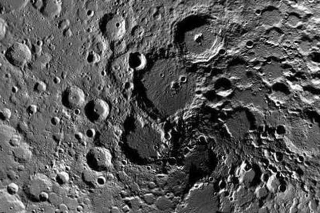 Перші фотодокази: вчені зробили сенсаційне відкриття про Місяць
